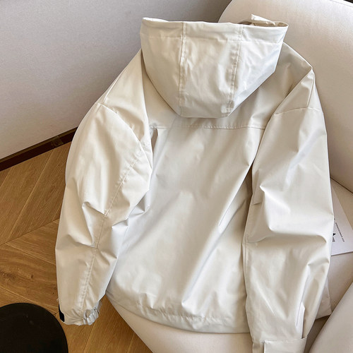 小C家 白色连帽冲锋衣女款2026新款春通勤简约宽松小个子夹克外套 - 图0