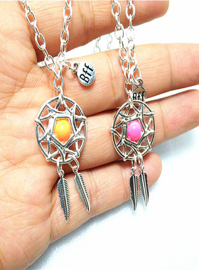 简约银色捕梦网学生手