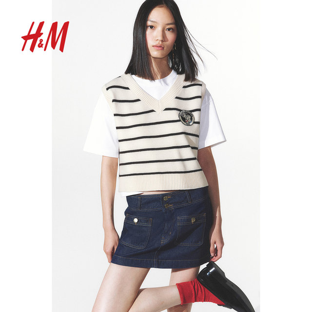 HM Women's Red Wool Sweater 2025 Autumn New New Year's Jersey Appliqué Sweater Vest 1271058