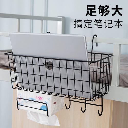 Перед прикроватными полками, подвесная корзина, артефакт общежития для студентов колледжа, хороший объект, подвесная кровать, на полке хранения полки