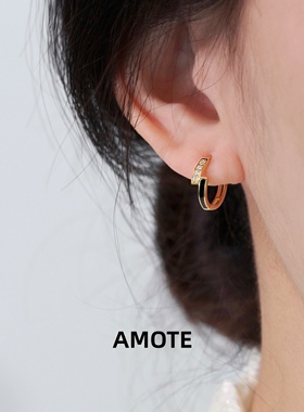 AMOTE时髦黑金925银镀金耳圈轻奢