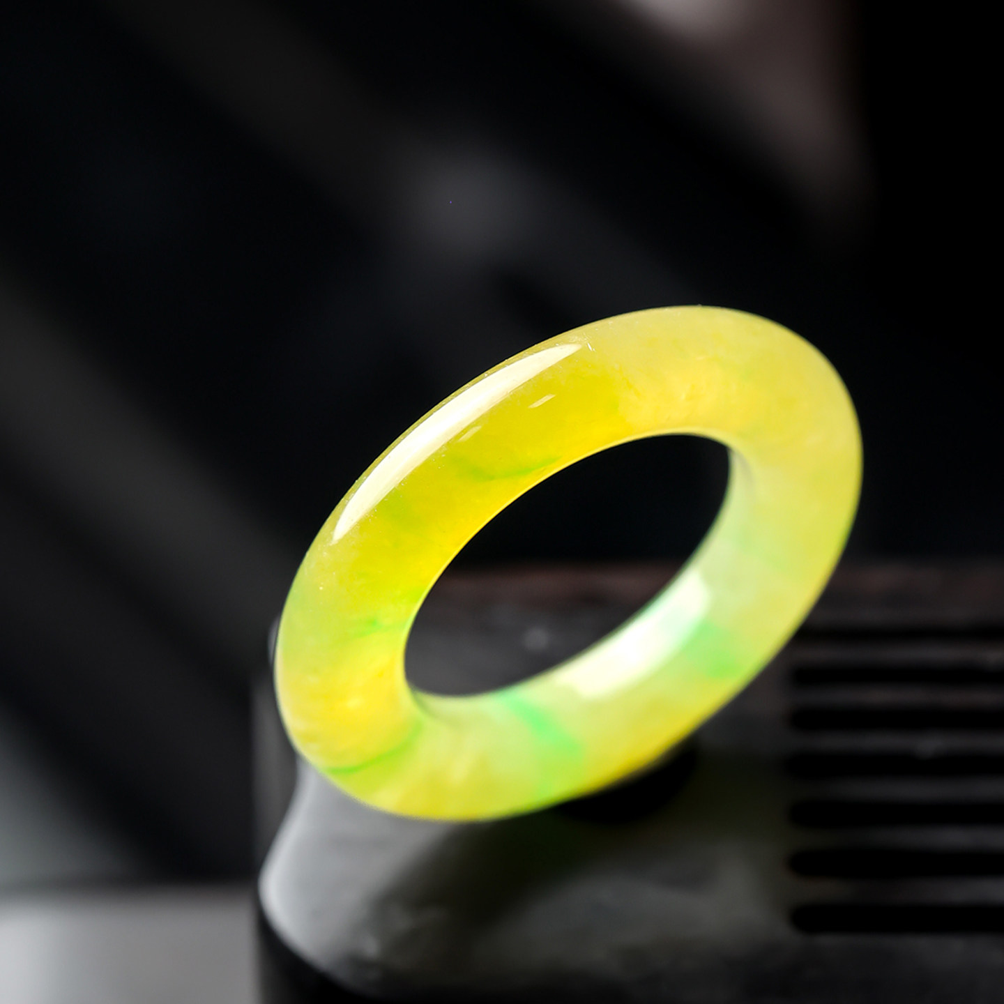 Yangzi Jewelry Ring Buckle Laokeng Bingzhong yellow and green three-color jadeite ring safety buckle pendant 9.2