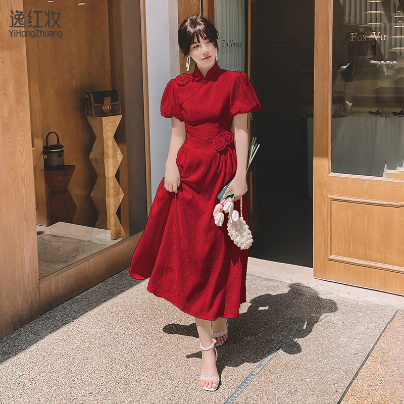 中式新娘酒红色高级感2022订婚礼服 逸红妆礼服/晚装