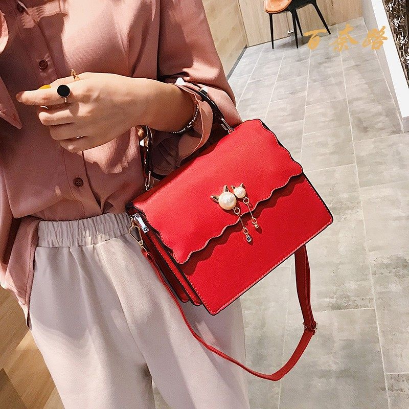 大红色结婚包包女2020年新款小风琴 百奈路箱包女士包袋