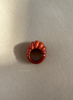 REJOVRI原创雕刻玉石戒指设计感