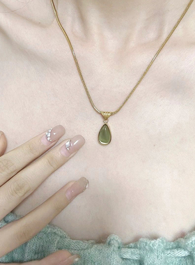 法式复古橄榄绿蓝色水滴吊坠项链女不掉色小众设计感高级情人节