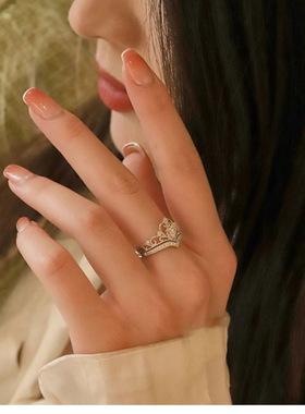 在逃公主戒指锆石戒女小众叠戴皇冠对戒闺蜜情侣对戒感2026年包邮