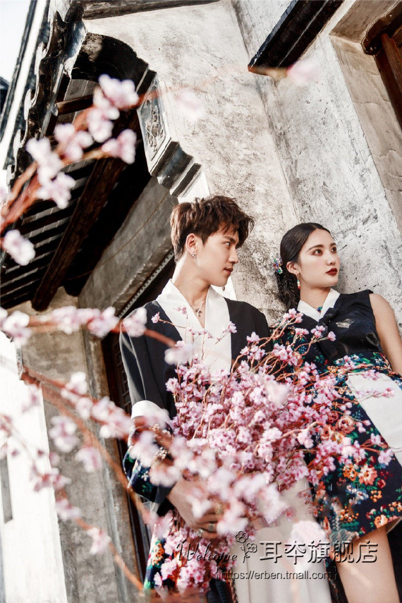 影楼新款情侣服装国潮改良动漫礼服 耳夲民族服装/舞台装