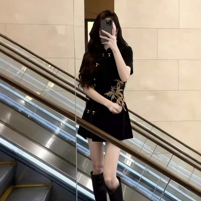 2026 ພາກຮຽນ spring ຮູບແບບໃຫມ່ elegant ແລະ decent ຄໍເຕົ້າໄຂ່ທີ່ເກົາຫຼີໃຫມ່ແບບຈີນແບບແຫ່ງຊາດ Pants ຊຸດສອງຊຸດ D4931