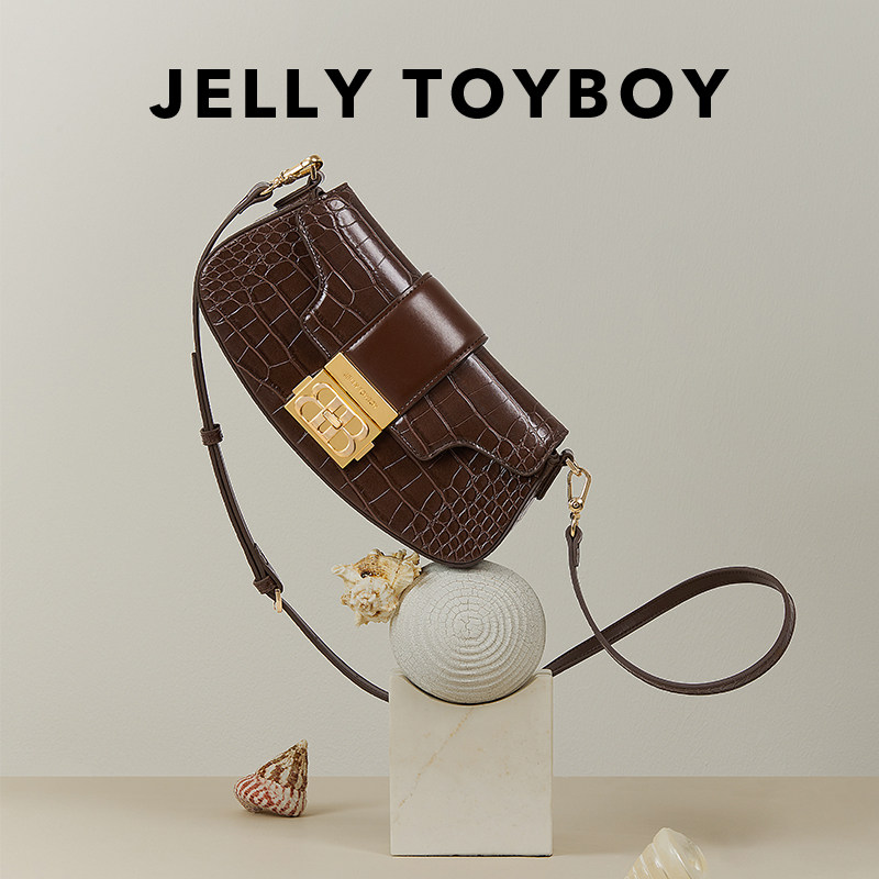 jtb摇摇 2021秋冬新款复古感斜挎包 jellytoyboy女士包袋