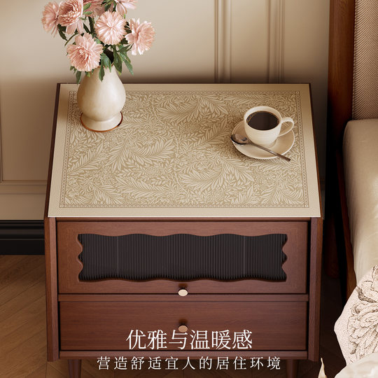 Fanju Attitude Miya leather bedside table mat French