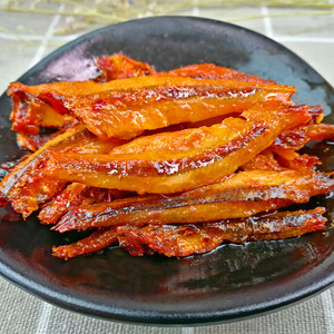 湘山红香辣小鱼仔50包湖南特产麻辣海味即食鱼干休闲食品零食小吃