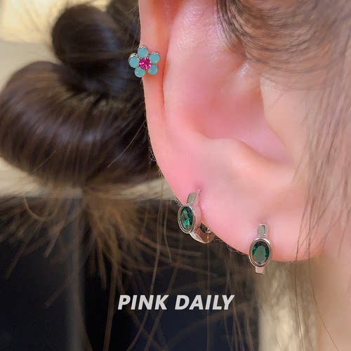Pink Daily绿色花朵钛钢耳钉小巧双耳洞搭配耳环女可爱气质耳饰 - 图3