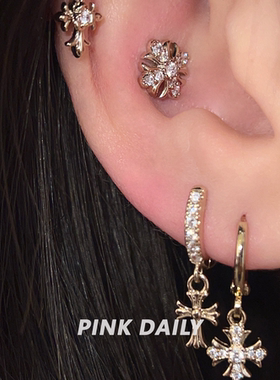 Pink Daily玫瑰金色十字架吊坠钛钢耳环女满钻超闪独特耳坠耳饰