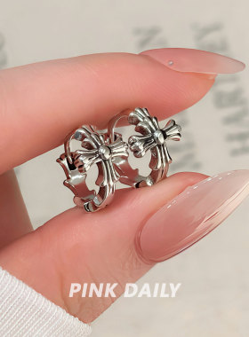 Pink Daily复古做旧十字架耳环圈圈女个性独特小众耳圈耳扣耳饰