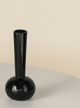 ins简约陶瓷花瓶插花摆件高级感小众家居装饰禅意小花瓶陶瓷花器