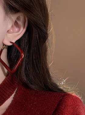 方菱形安可拉红色耳环2026新款爆款大耳饰女独特复古夸张气质耳钉