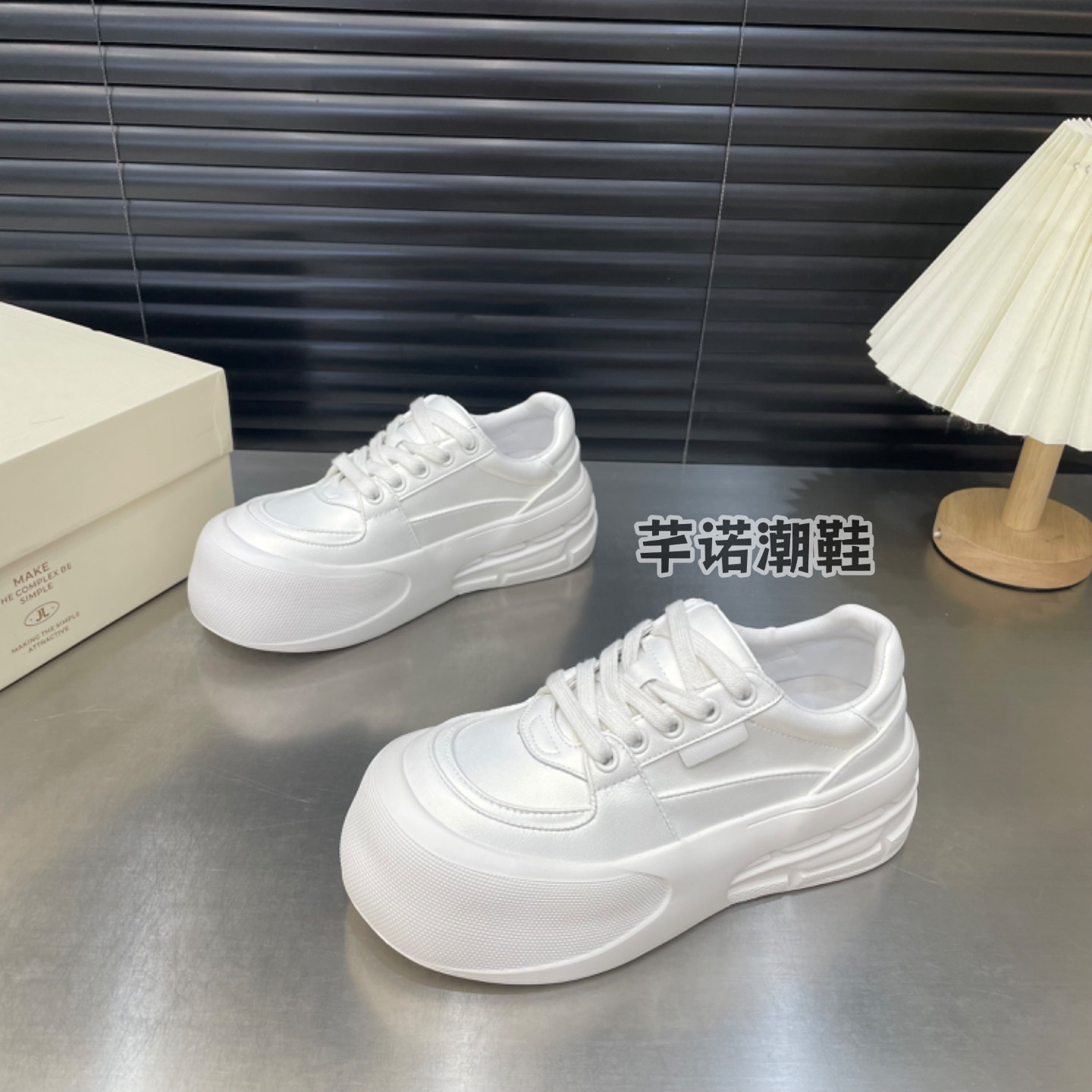 超轻厚底娃娃头小白鞋板鞋女2026春季新款休闲百搭小个子增高单鞋,淘宝优惠券,粉丝福利购,淘宝优惠卷