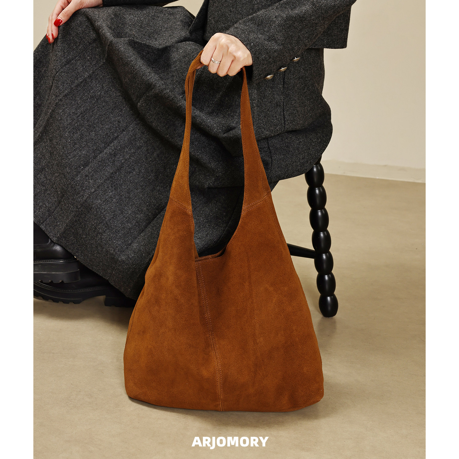 ARJOMORY小众设计复古百搭麂皮绒托特包女慵懒风大容量通勤单肩包,淘宝优惠券,粉丝福利购,淘宝优惠卷