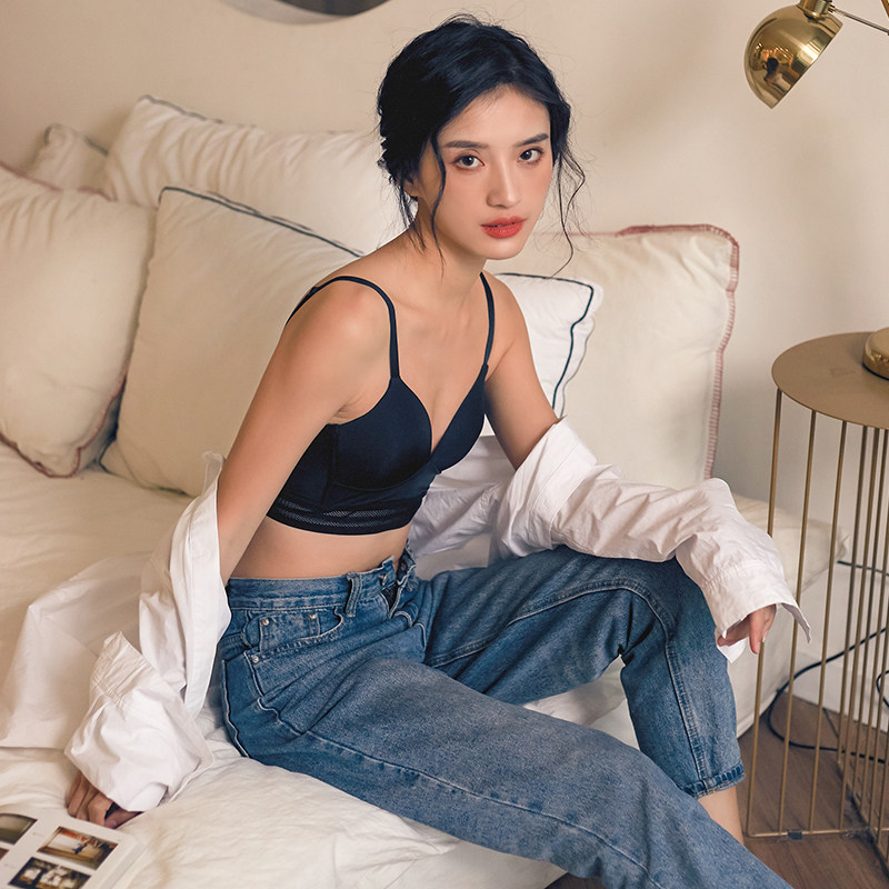 香港大胸显小神器无钢圈薄款内衣 诗叶文胸