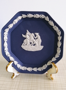 英国wedgwood浮雕八角盘子欧式