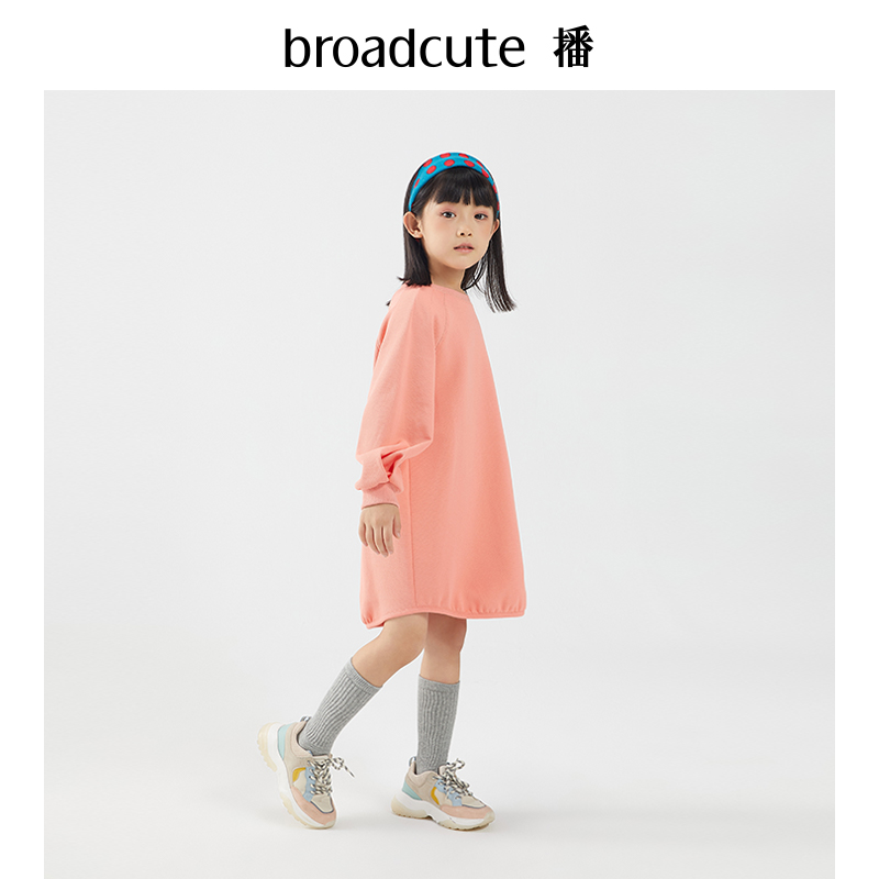 播broadcute2023新款秋冬童装女童长袖裙宽松洋气A字裙纯色棉质绣