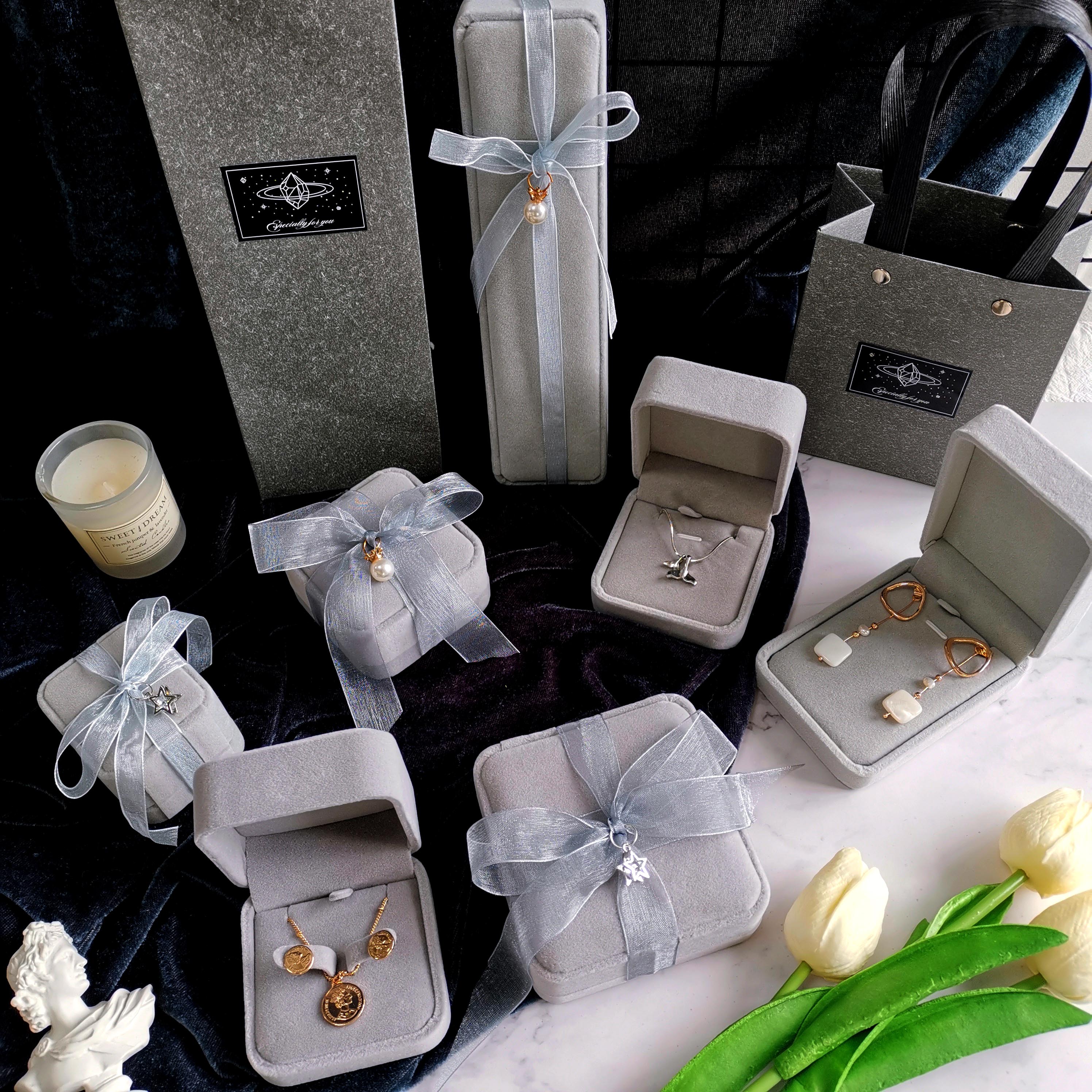 Jewelry high-end velvet bracelet bracelet small gift box