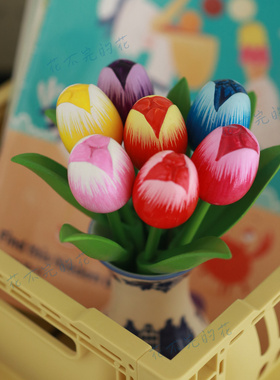 长叶手绘木质郁金香花束桌面摆件