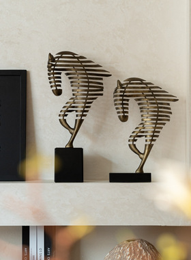 新中式抽象木质雕塑摆件售楼处酒店大堂落地马头装饰雕塑