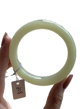 藕粉底微翠青手镯天然和田玉