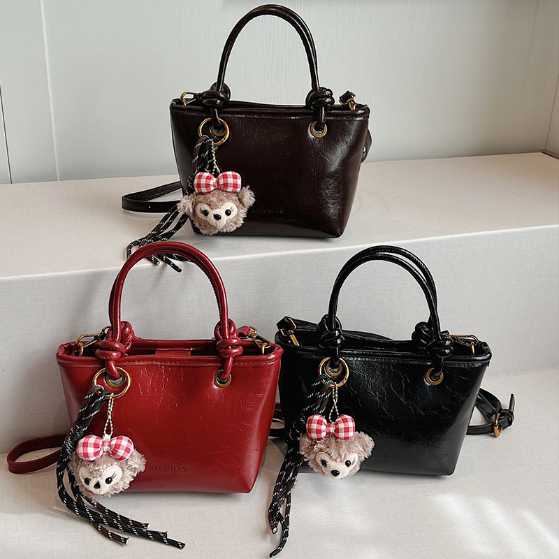 高级感复古斜挎包包女2025新款时尚百搭单肩包超火手提水桶包女包,淘宝优惠券,粉丝福利购,淘宝优惠卷