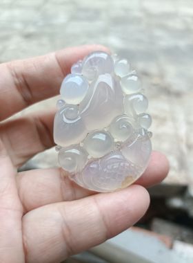 年年有余天然淡紫罗兰手雕鱼形玛瑙镂空吊坠冰透男女款挂饰礼109
