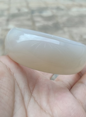 特价巴西纯天然白玛瑙手镯加宽加厚一物一拍女手环礼清仓29