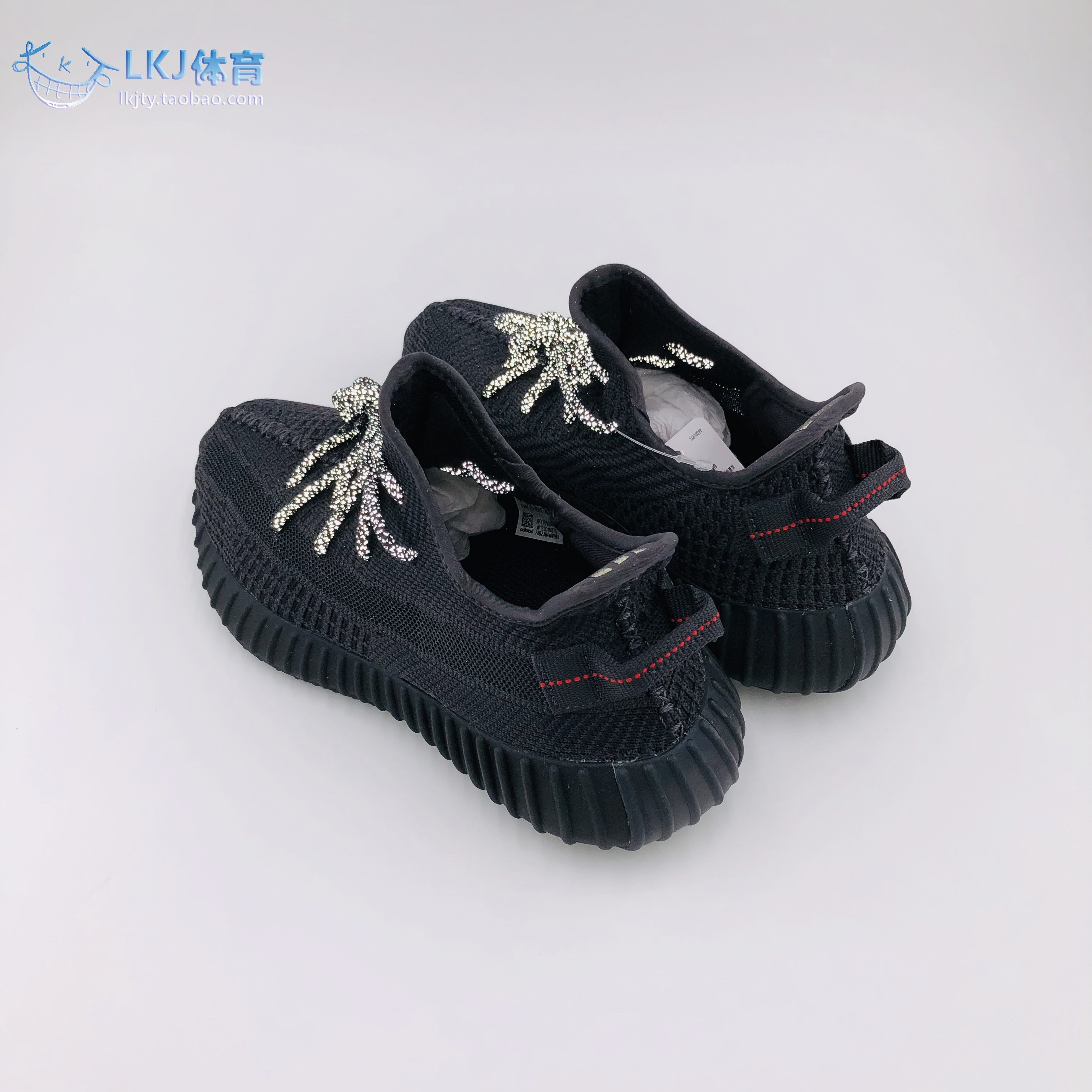 LKJ体育 Adidas Yeezy 350V2黑天使镂空全黑椰子侃爷 FU9006-图0