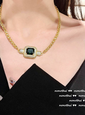 油画鸽血红长方石项链 古董感 镀18K金孔雀绿旦形锆石手链 中古