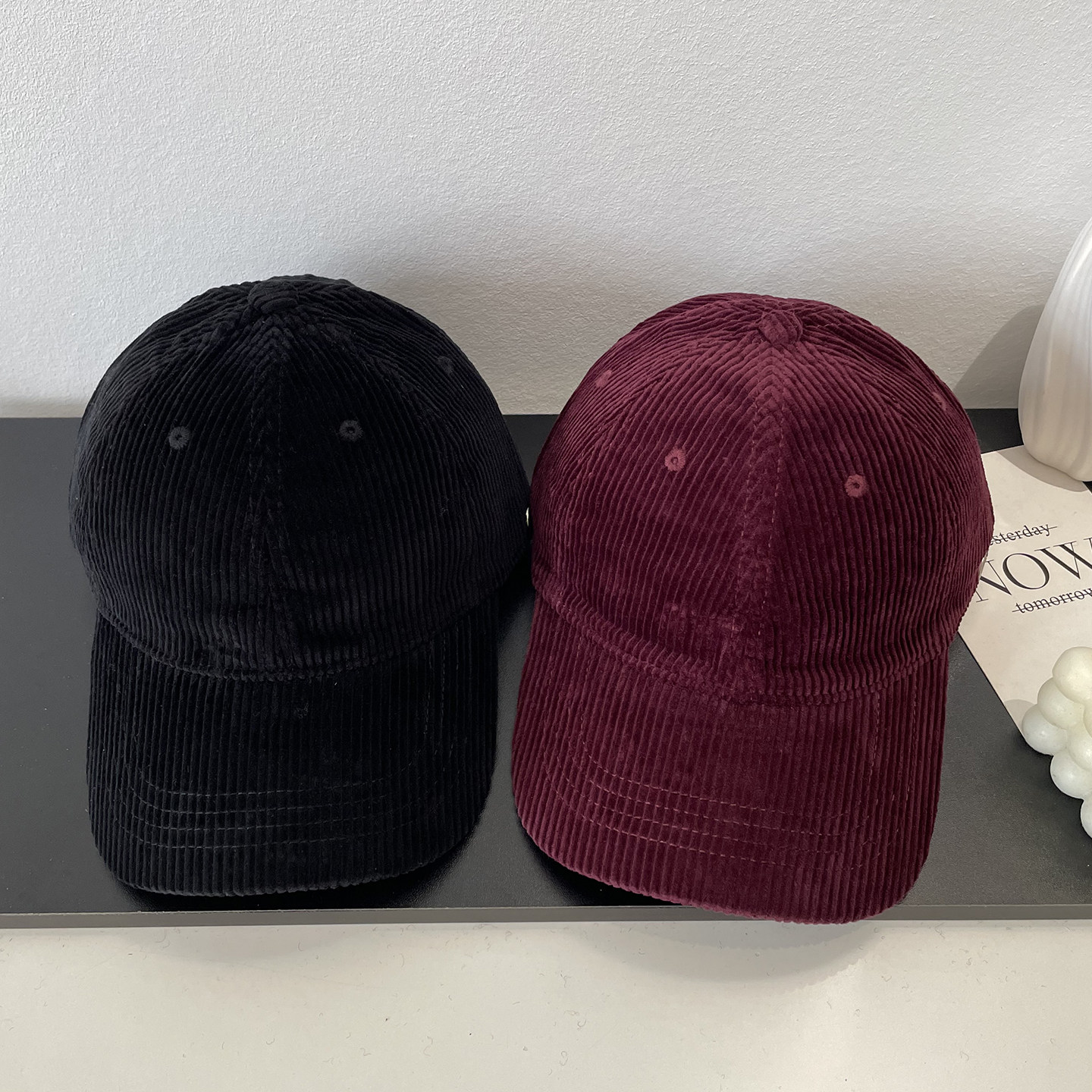 侧边字母金属扣软顶灯芯绒棒球帽子女时尚光版休闲百搭洋气鸭舌帽,淘宝优惠券,粉丝福利购,淘宝优惠卷