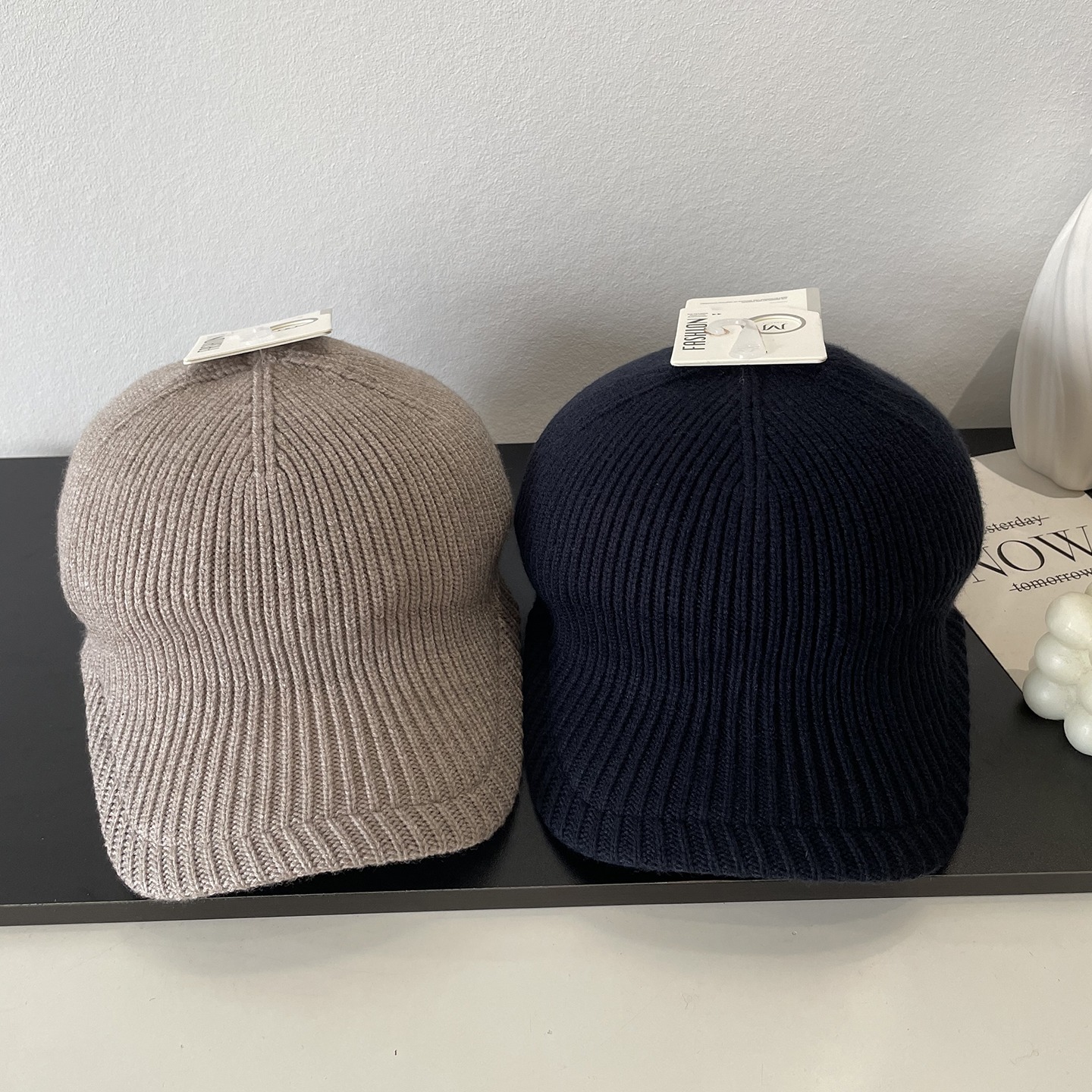 2025秋冬新款时尚光版鸭舌款毛线帽子女简约休闲百搭保暖套头帽男 - 图2