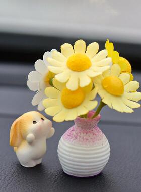 花盆兔子小摆件桌面可爱动物卡通公仔中控台汽车树脂车载装饰摆件