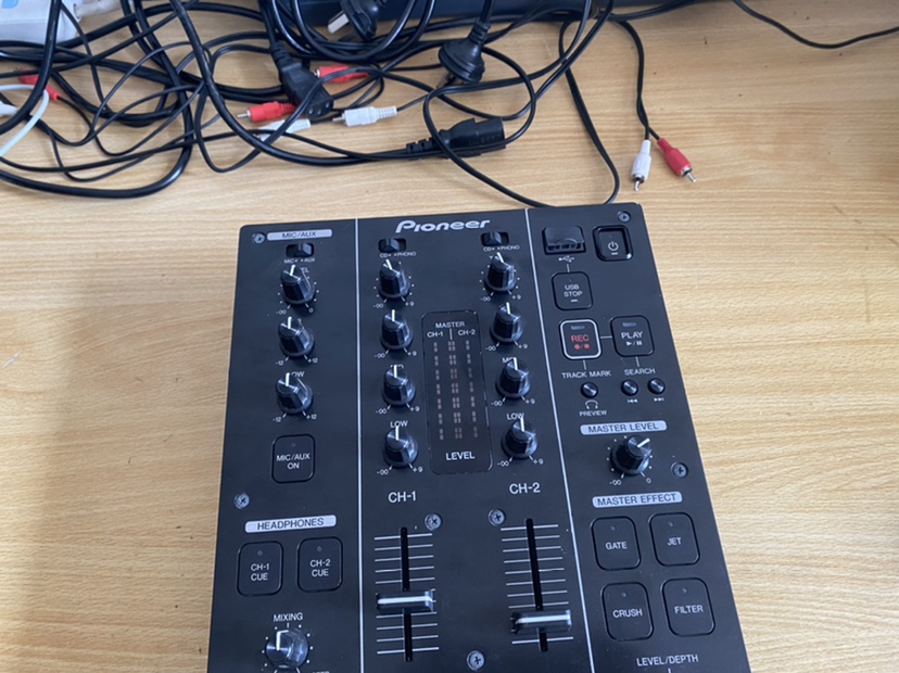 pioneer 先锋DJM350混音台 9新 功能正常 保修 - 图1