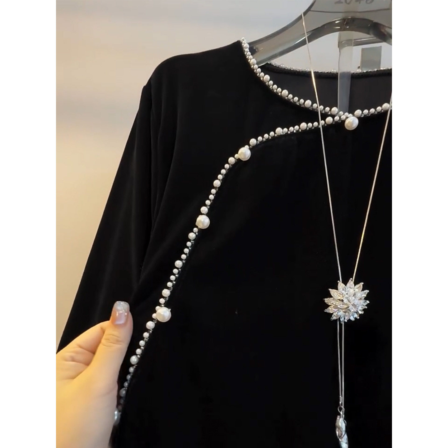 新中式国风特大码女装2025秋季新款高级感钉珠衬衫裤子胖mm两件套,淘宝优惠券,粉丝福利购,淘宝优惠卷