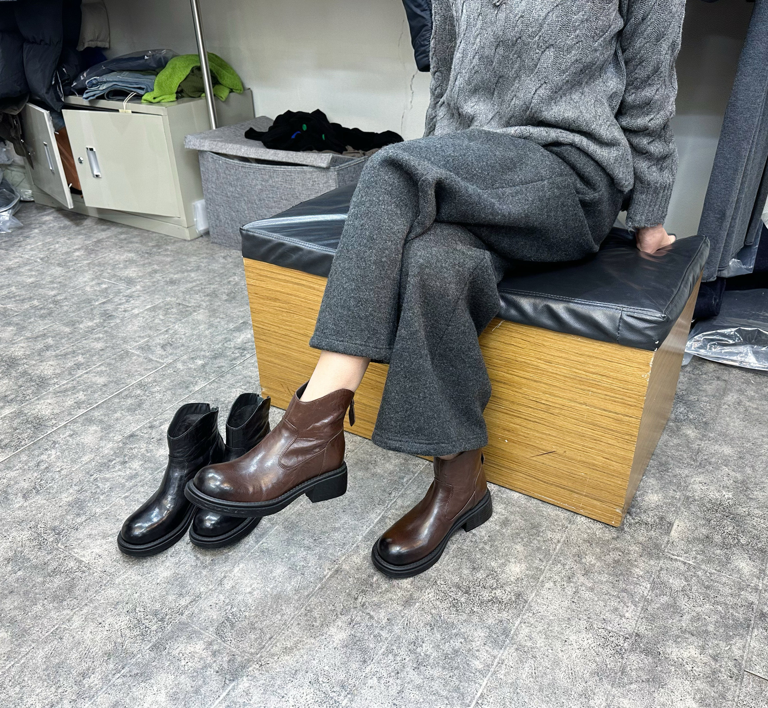 小陈记高品质秋冬新款水山羊皮做旧马丁靴粗跟时尚轻便后拉链短靴,淘宝优惠券,粉丝福利购,淘宝优惠卷