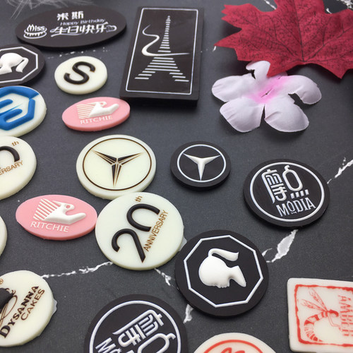 可瑞馨定制巧克力转印纸烘焙模具3D立体LOGO图案生日快乐蛋糕插牌 - 图1