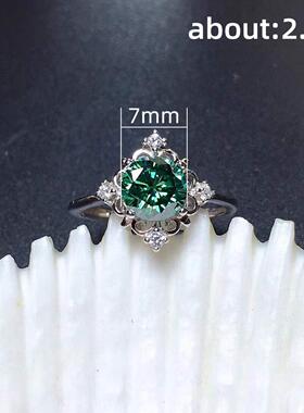 轻奢欧美流行白K镶嵌祖母绿色锆石戒指 简约女士求婚指环