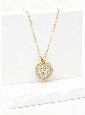 小众设计镶钻心形项链