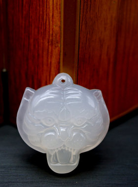 冰种白玉髓挂件玛瑙吊坠