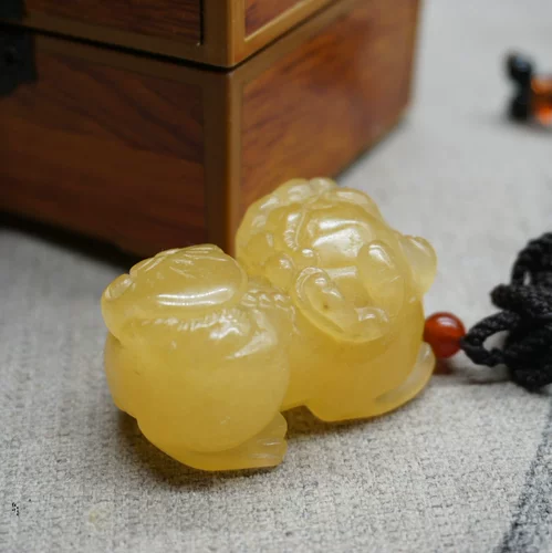 Украшение в форме дракона из провинции Юньнань, трехмерная резная подвеска подходит для мужчин и женщин