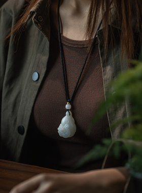 孤品和田玉吉象高端吊坠大善堂