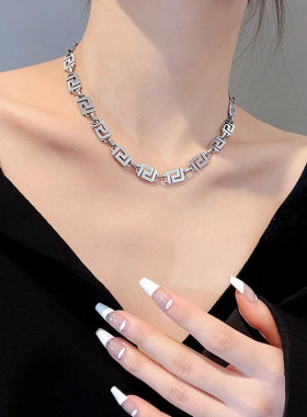 复古风国潮回形字母钛钢项链男新款潮小众个性痞帅百搭锁骨链女