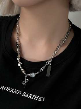 百搭挂牌镶钻环绕星芒项链