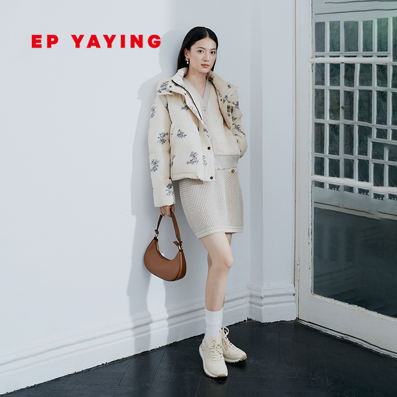 EP YAYING雅莹女装 气质拼接V领短款显瘦棉服 商场同款M116A